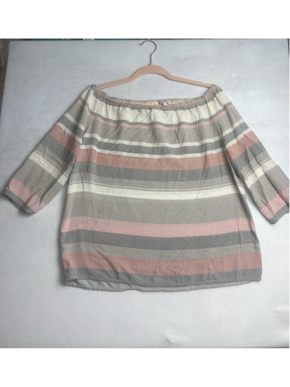 Rose & Thyme Women’s Gray/Pink/White Striped Off Shoulder 3/4 Sleeve Blouse L
